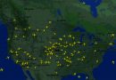 Durante um apagão cibernético nos Estados Unidos, uma plataforma de controle de voos registrou uma significativa queda no número de aviões operando.