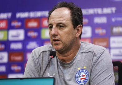 Atuação inicial do Bahia diante do Fortaleza é criticada com dureza por Rogério Ceni