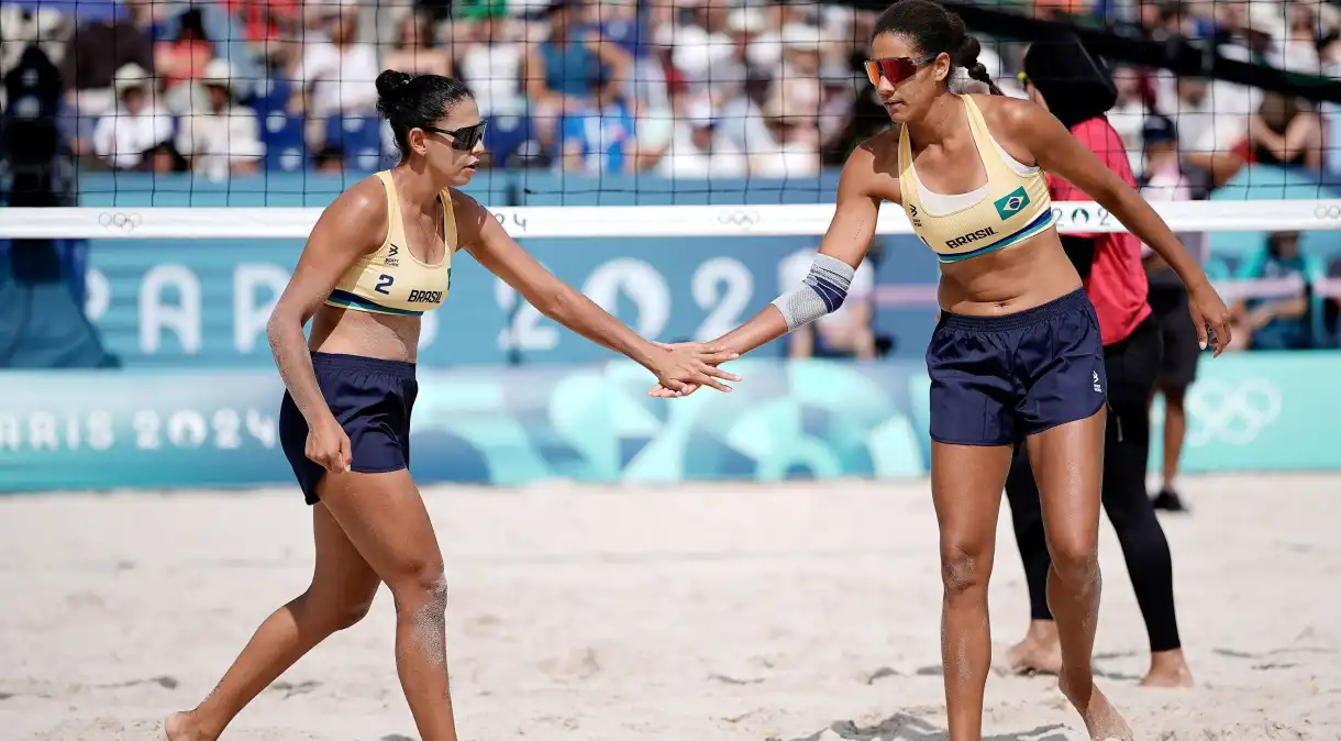 Paris 2024: Dupla Brasileira de Vôlei de Praia Feminino Garante Vitória Contra a Espanha e Se Mantém Invicta