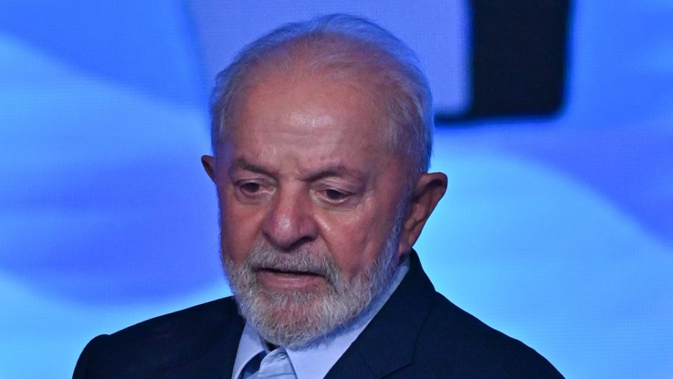 Lula Convoca Reunião Ministerial em Resposta à Queda de Popularidade