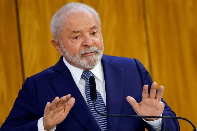 Lula Orienta Ministros a Evitar Palanques de Candidatos Críticos