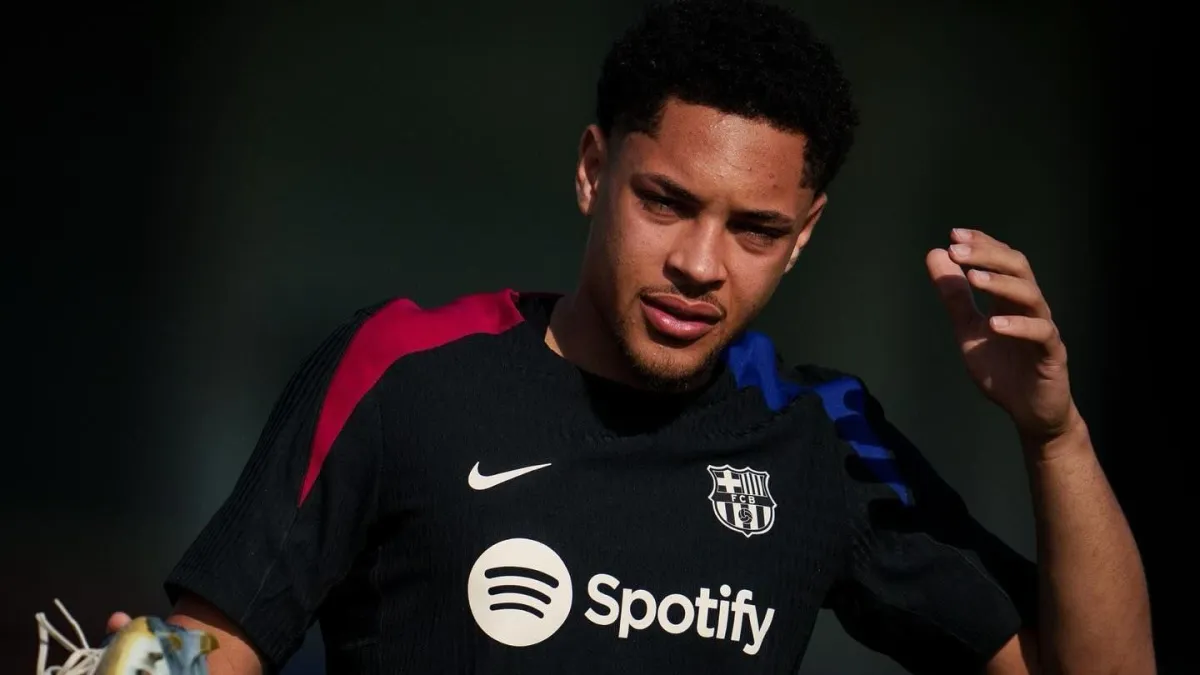Vitor Roque Aceita Empréstimo e Barcelona Avalia Propostas de Duas Equipes