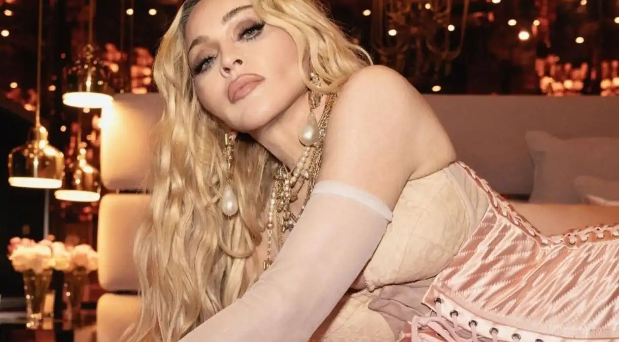 Aniversário de 66 Anos: Madonna Exibe Novo Ensaio Fotográfico Deslumbrante