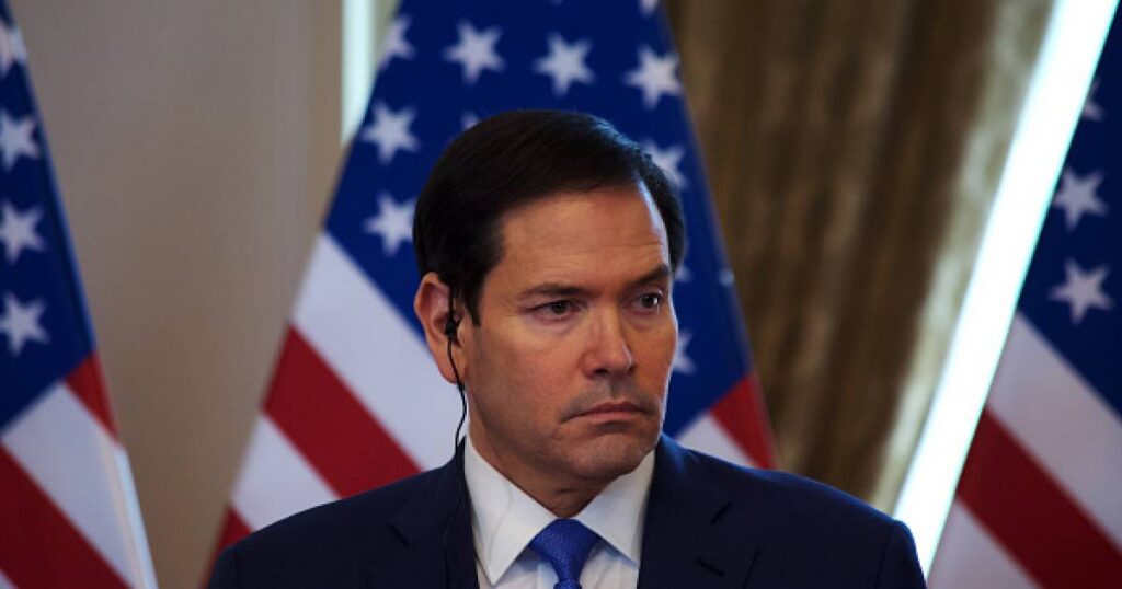 ‘Todos esperavam’ segundo turno no Brasil, diz secretário de Estado de Trump