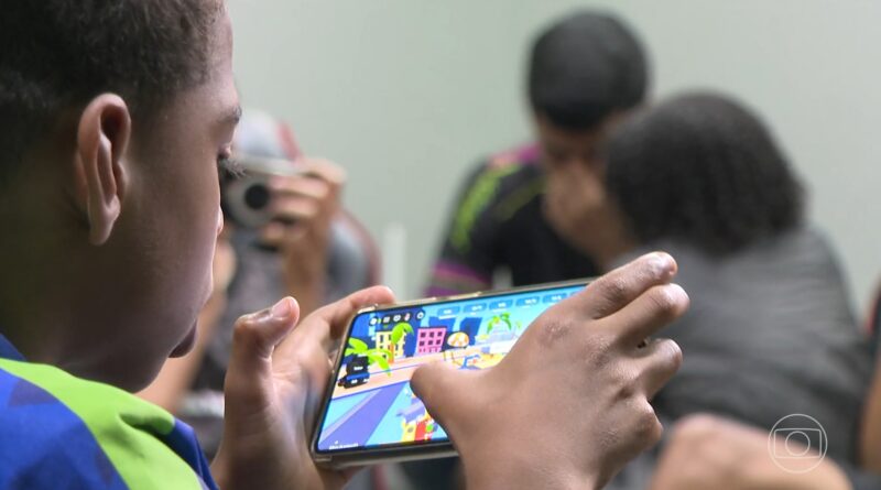 ECA Digital: o que mudou na segurança de crianças e adolescentes na internet após um ano da lei