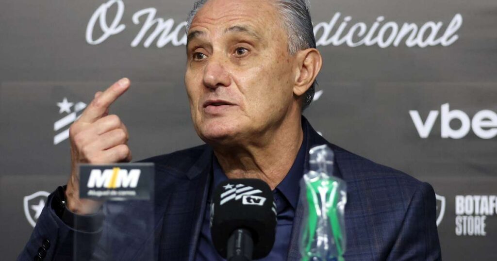 Tite se incomoda com pergunta feita por jornalista após jogo do Botafogo