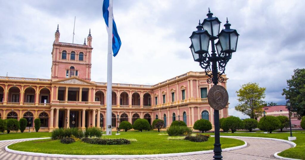Por que o Brasil vai crescer menos que a América Latina, de acordo como Banco Mundial