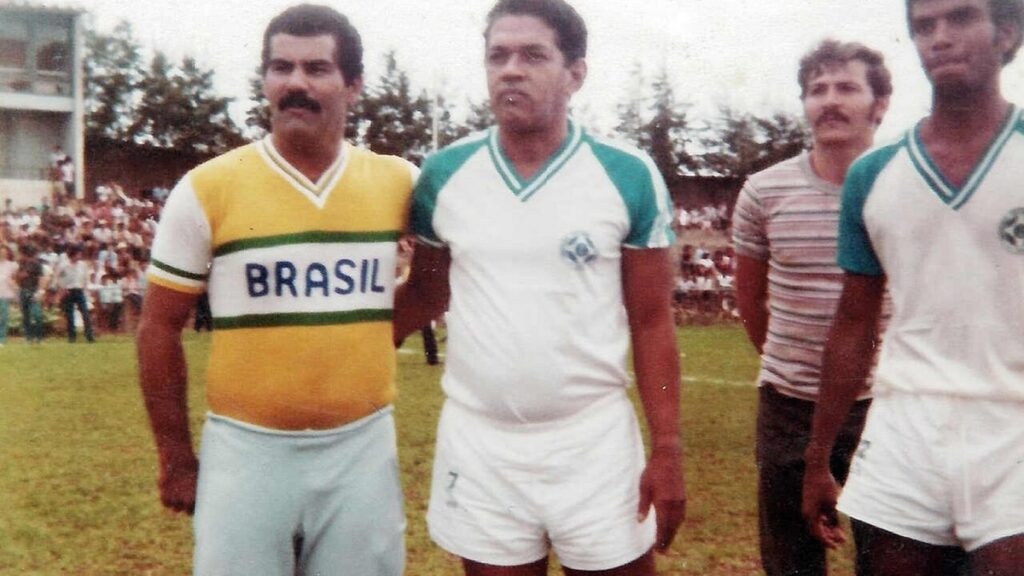 Garrincha 93 anos: o herói nacional que perdeu a batalha longe dos gramados