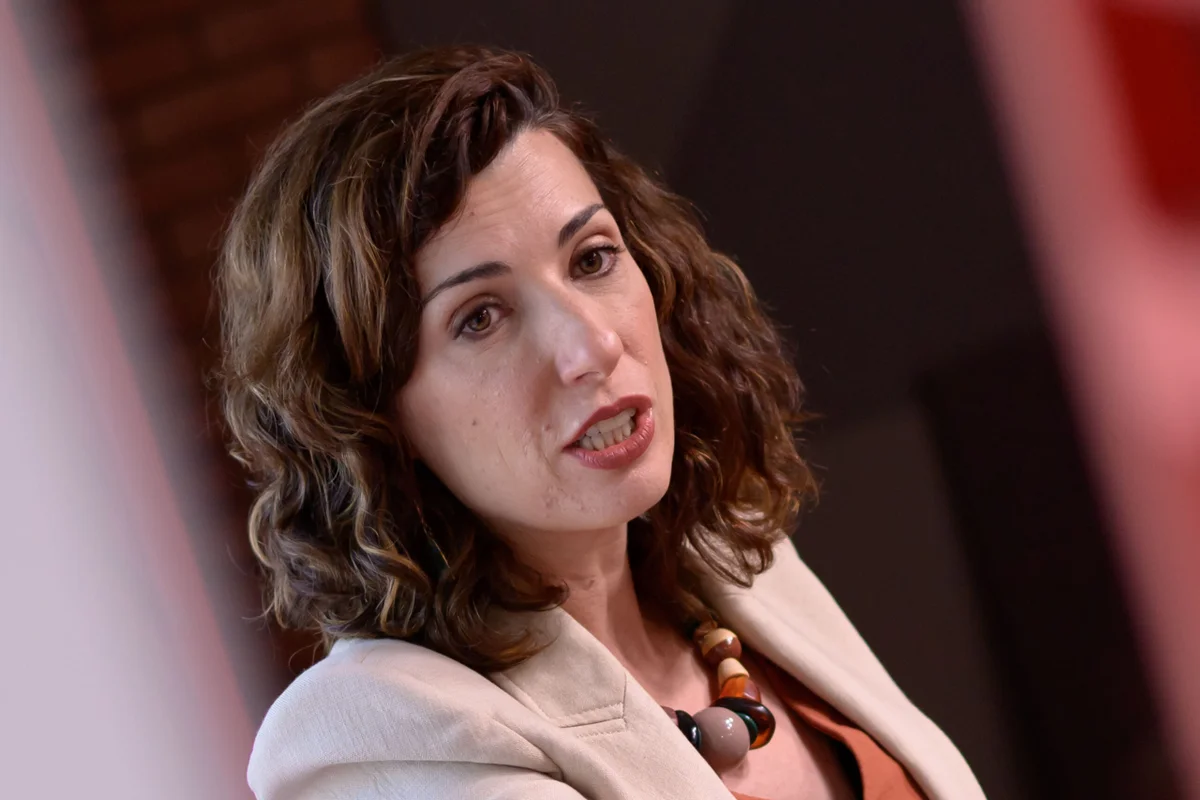 Exclusivo: ministra de Lula chama fuga de Flávio de “grande covardia”