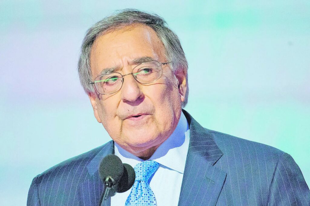 Trump transmite fraqueza e isola EUA do mundo, diz ex-chefe do Pentágono