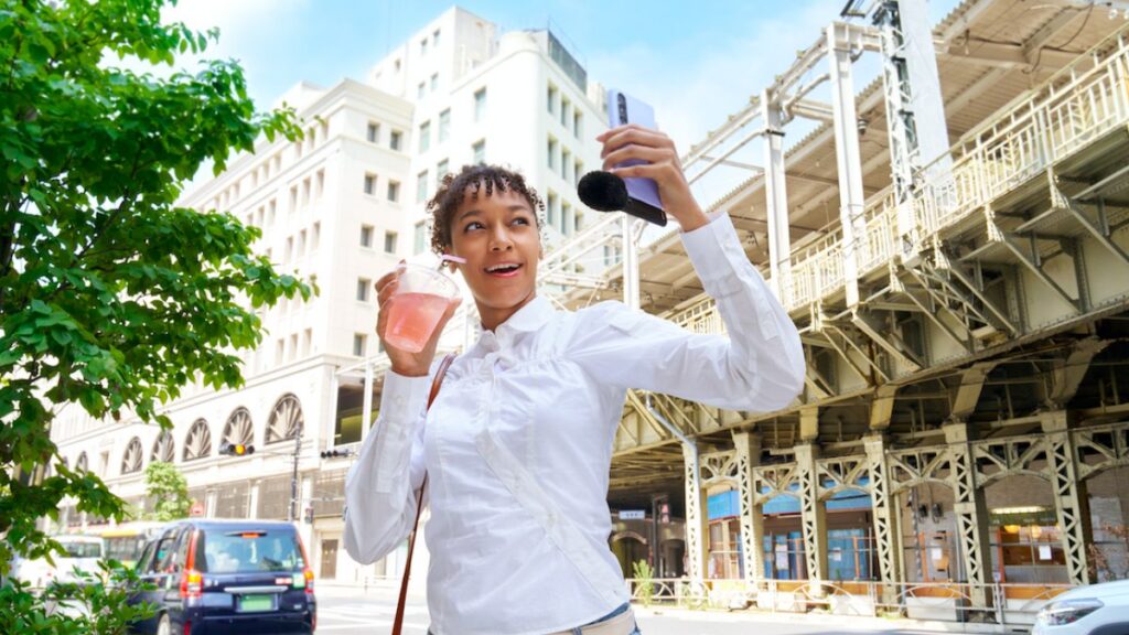 Microfone da Sony grava som 3D no celular e chega ao Brasil