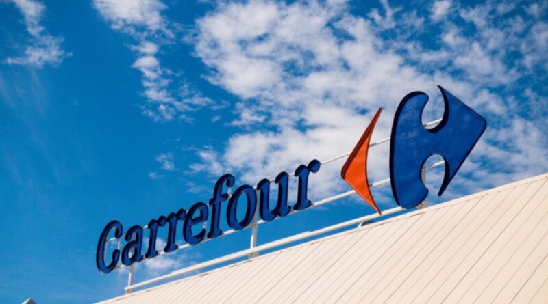 Carrefour vende 21 lojas por R$ 360 milhões ao Grupo Pereira
