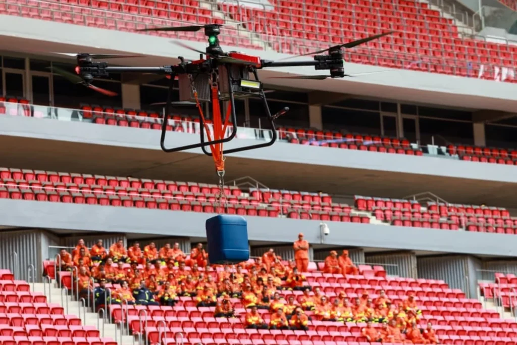 Corpo de Bombeiros simula ataque terrorista com drone no Mané Garrincha