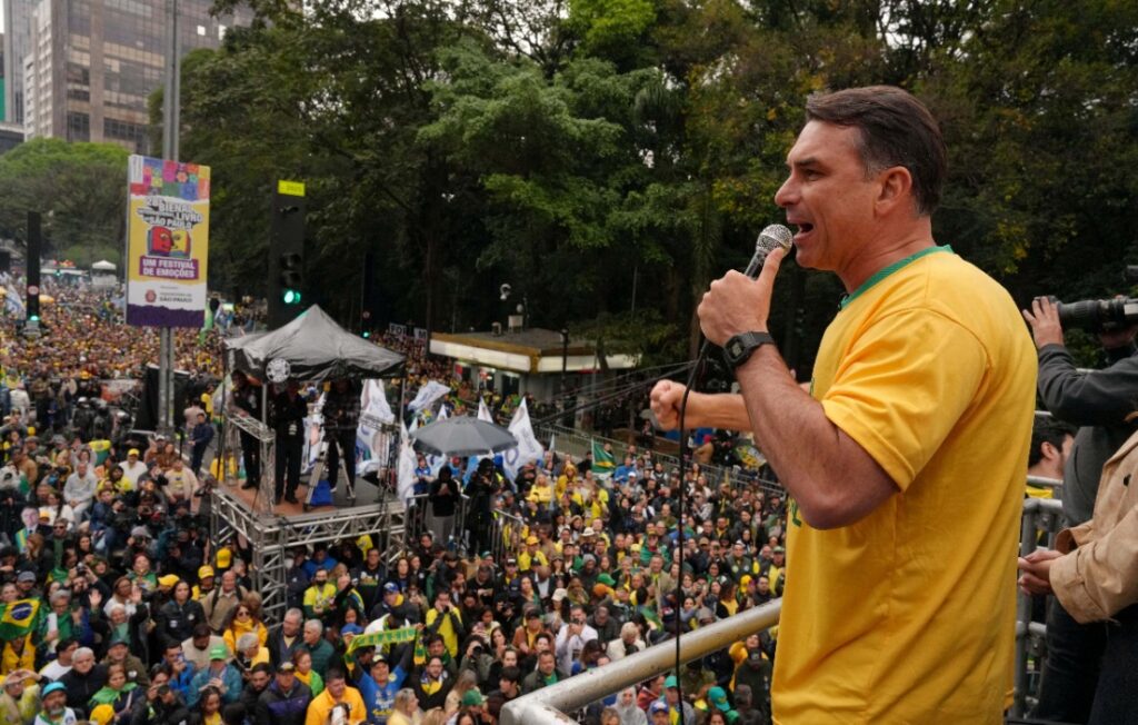 Flávio: “Lula colocou tropa de choque para defender Alexandre de Moraes”