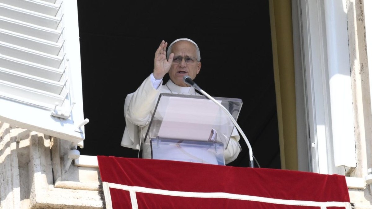 Em dia de eleição no Brasil, papa Leão XIV envia recado de paz