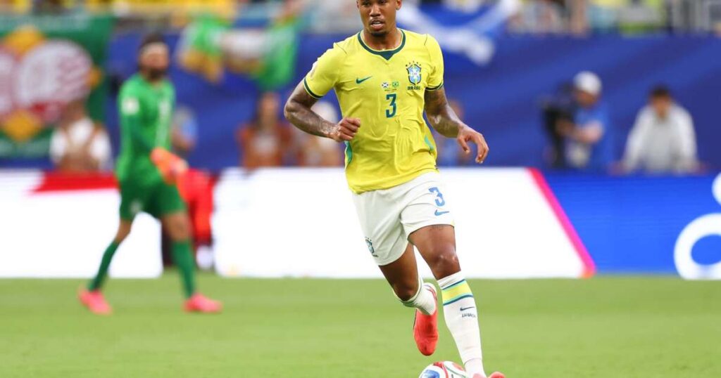 Brasil tem representante entre os zagueiros mais caros do mundo; veja lista